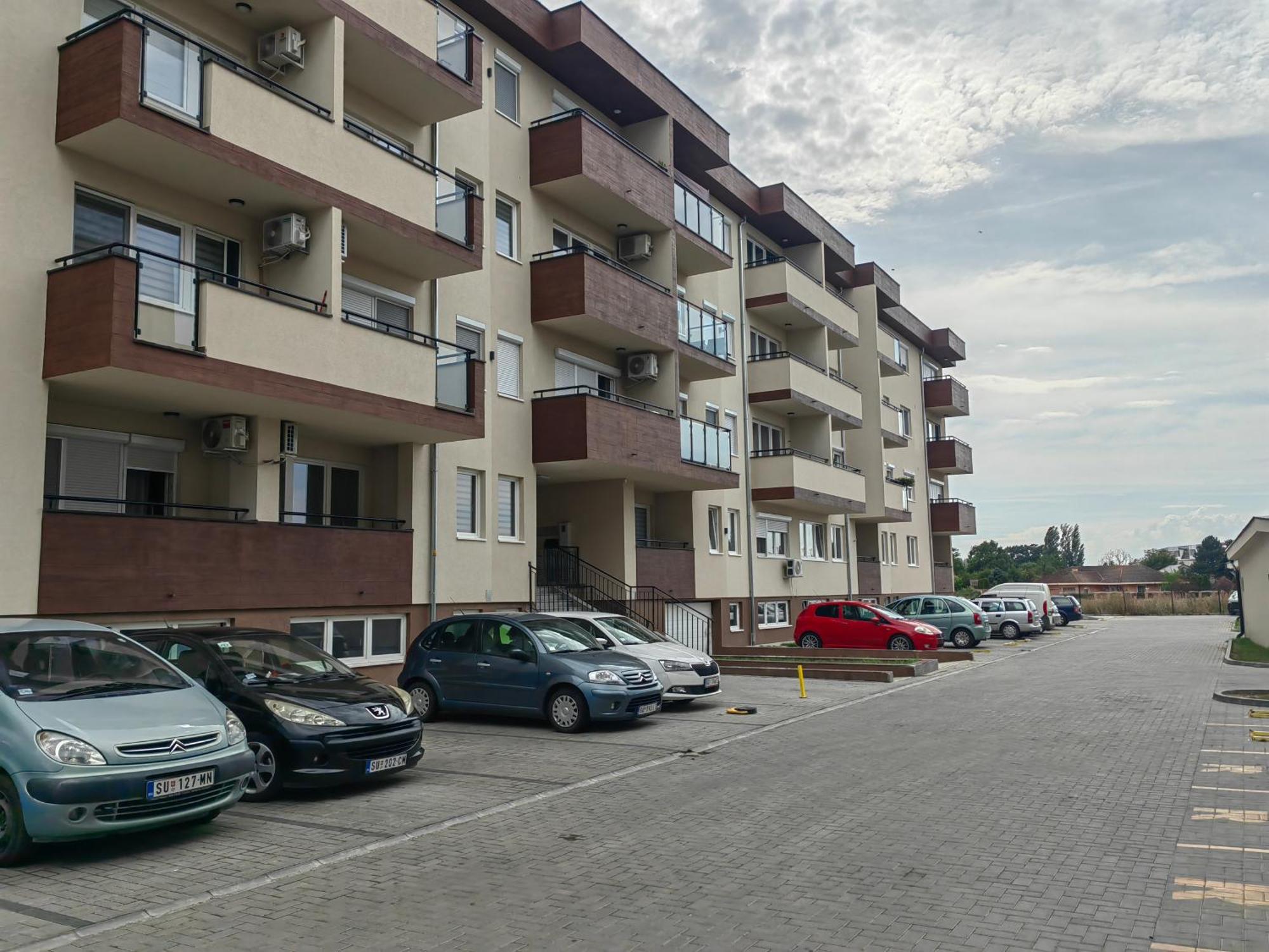 Road Warriors Apartment Subotica Zewnętrze zdjęcie